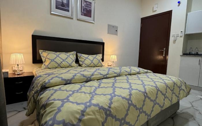 Furnished Deluxe Private Studio Apartments near Union Metro Station