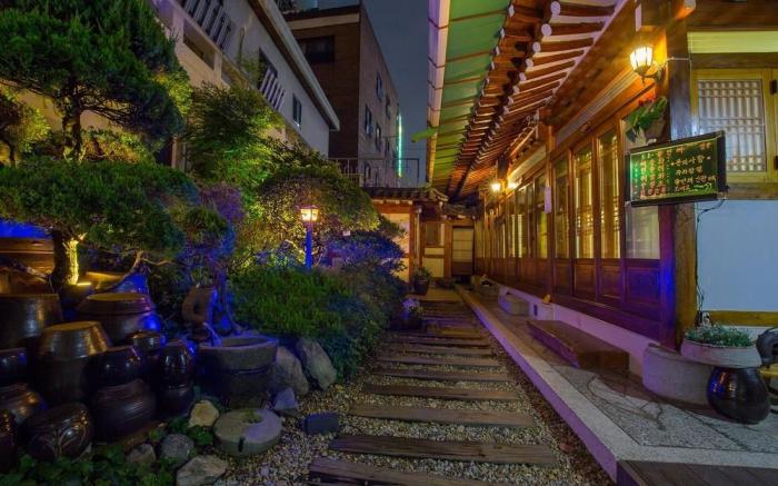 Jeonju Hanok Village Accommodation Ddeul Anchae Pension