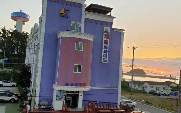 Taean (Mallipo) Sea Side Castle