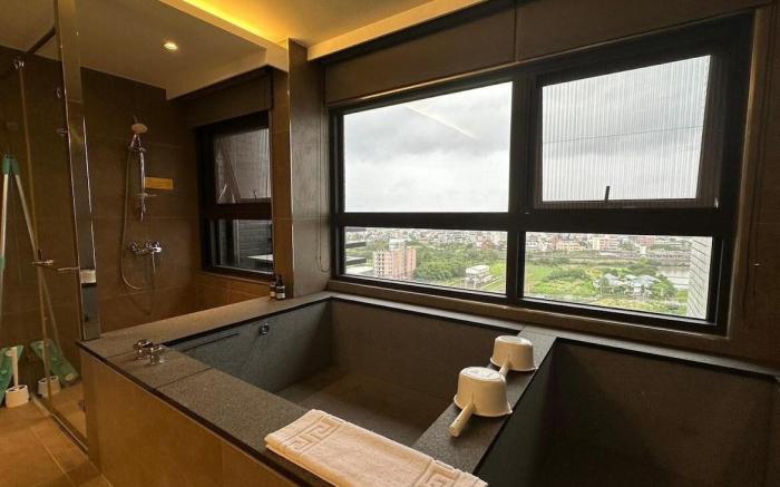 Touceng Wushigang 53 Invincible Sea View Hot Spring Villa Suite