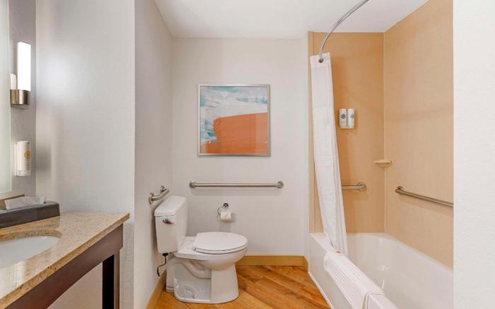 Comfort Inn & Suites Verona at Turning Stone Resort Casino