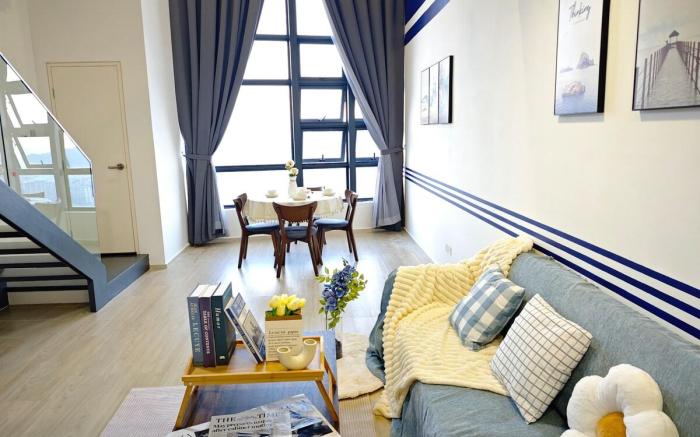 KLCC Loft: 15 Mins Away, Next to MRT
