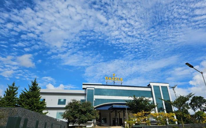 Dazzle Mount Resort