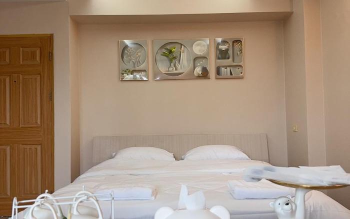 Shi-ro-i Poshtel