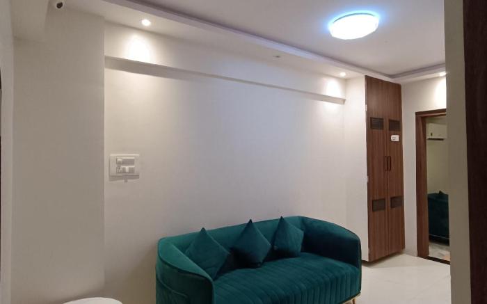 Hotel Best - Near Kokilaben Hospital Andheri West 