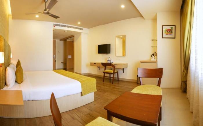 Hotel Riveria by Raj