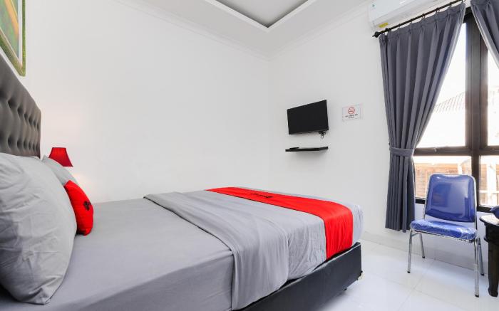 RedDoorz @ Lotus House Seminyak