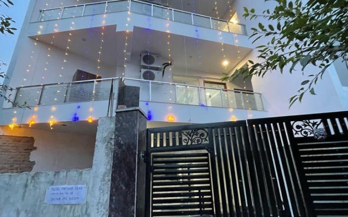 Hotel Divine India Noida Sector 135
