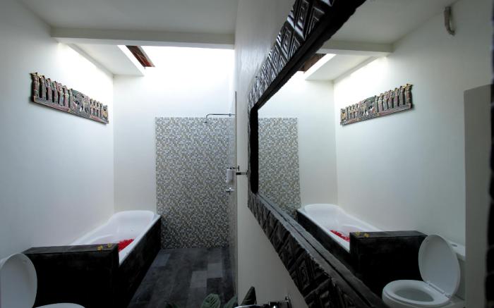 Maha Residence Guest House