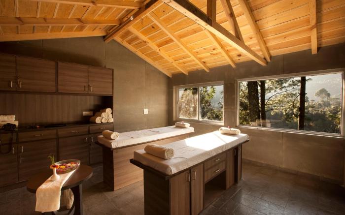 Sea Hawk Hill Luxury Resort Near Bhimtal Lake