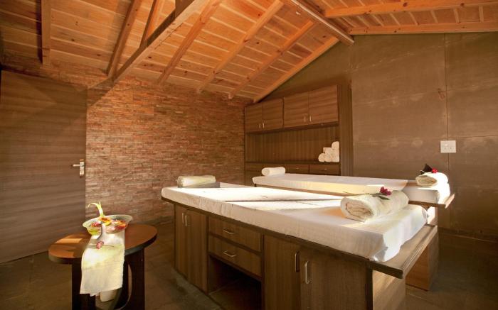 Sea Hawk Hill Luxury Resort Near Bhimtal Lake