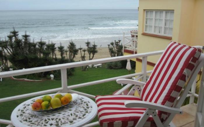 Haus am Strand - on the Beach