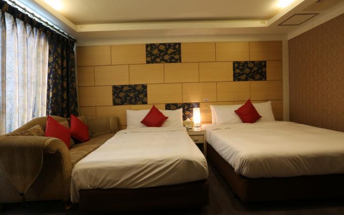 Metro Tourist Hotel Cheonan