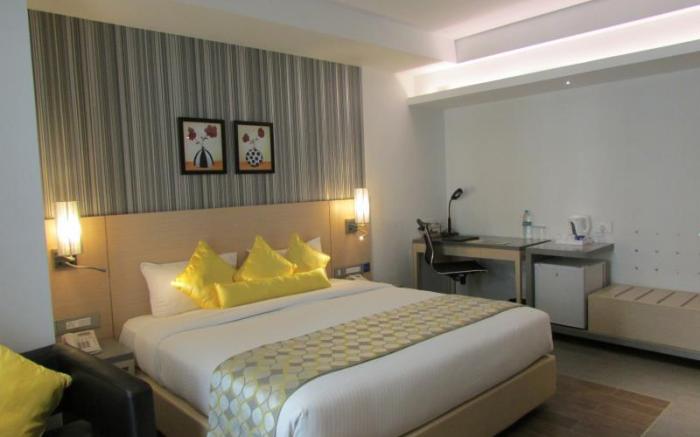 Hotel Landmark Residency