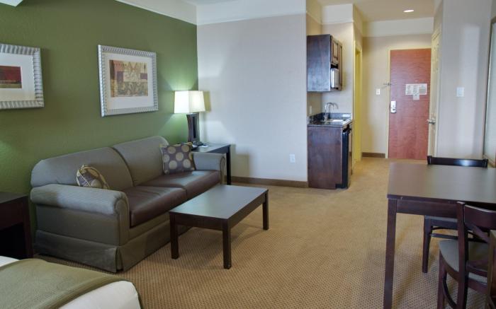 Holiday Inn Express & Suites Galveston West-Seawall