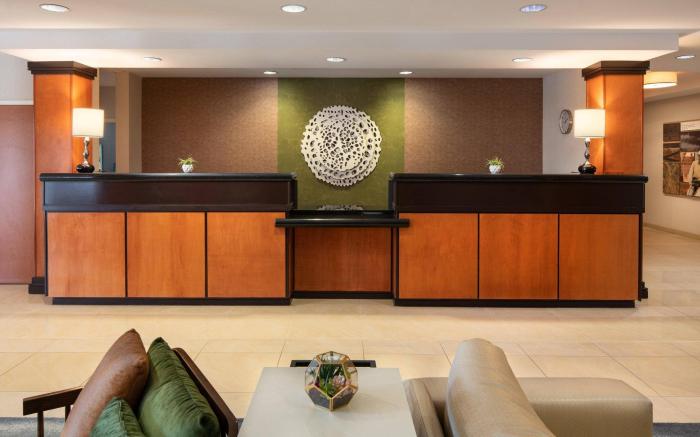 Fairfield Inn & Suites Redding