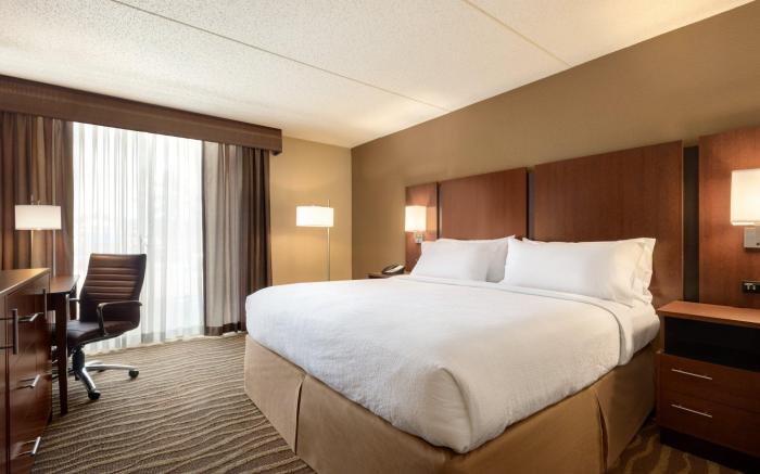 Holiday Inn Hotel & Suites Des Moines-Northwest By IHG