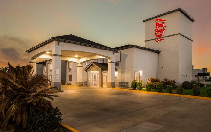 Red Roof Inn & Suites Lake Charles