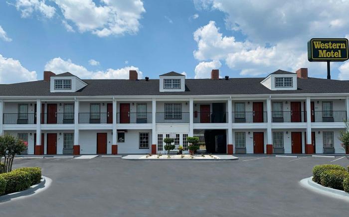 Western Motel Fitzgerald