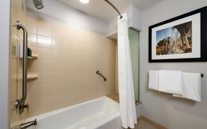 Courtyard by Marriott High Point