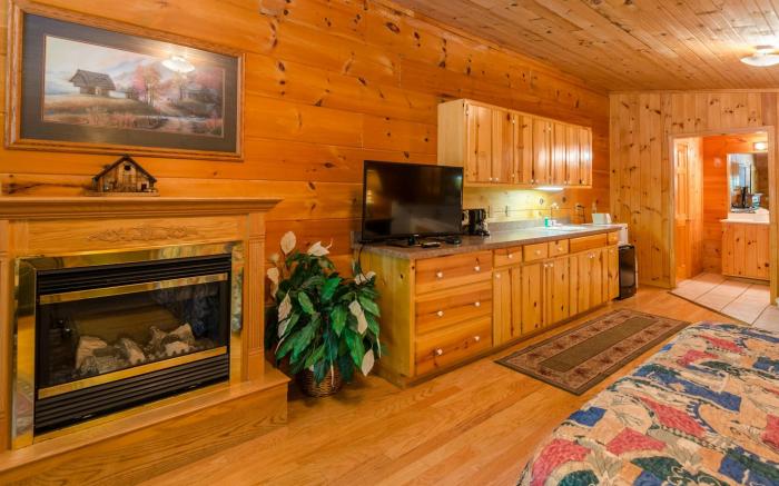 Master Hosts Resorts-Highland Hills Cabins