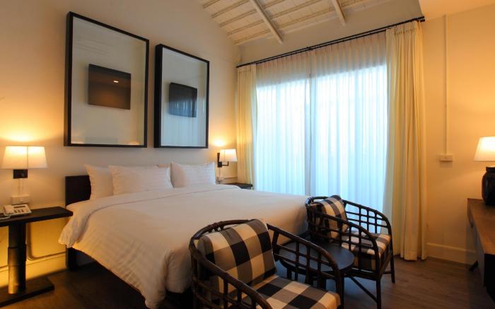 99 The Gallery Hotel