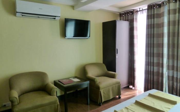 Silver Oaks Hotel and Suite