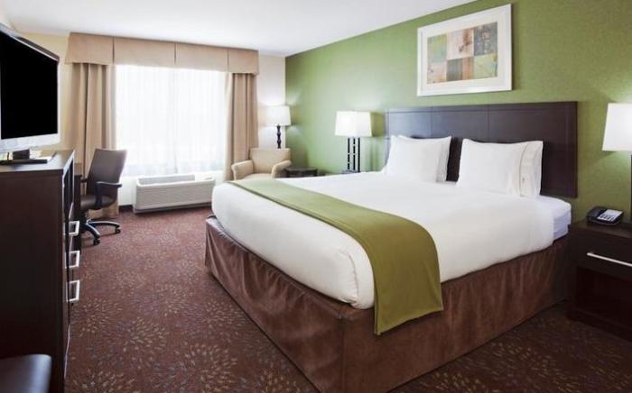 Holiday Inn Express Hotel and Suites Fort Dodge By IHG