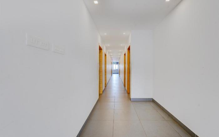 Collection O Eswar Grand Residency
