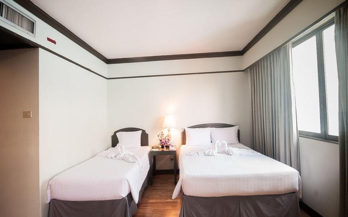 Grand Plaza Hotel
