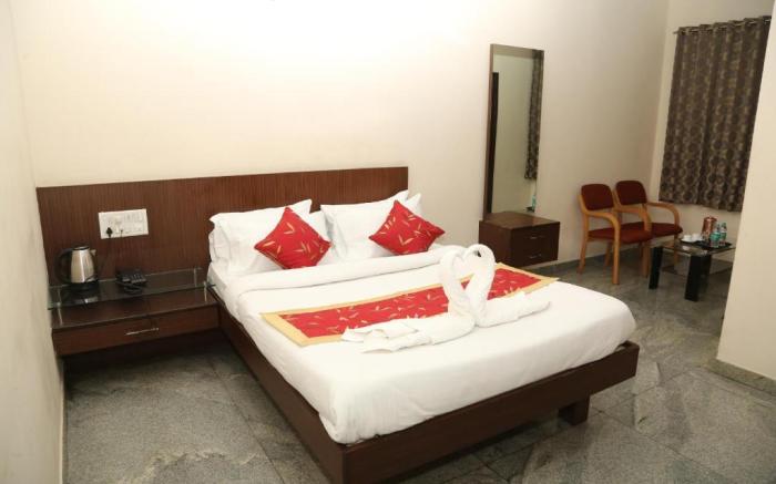 Soundarya Hotel