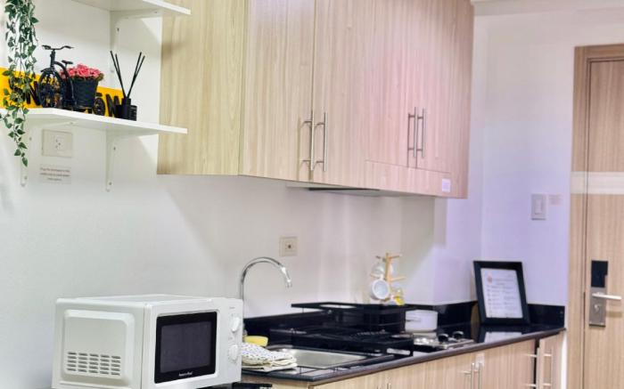 Shore Residences Tower C near malls and airport