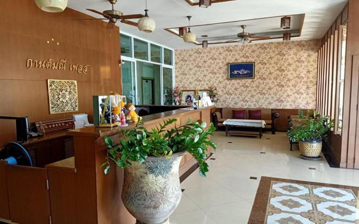 Karnmanee Place Hotel