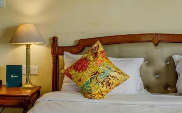 Muscatel Himalayan Resort - 400 Mts from Mall Road