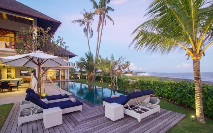 Beachfront Luxury, Villa Purnama