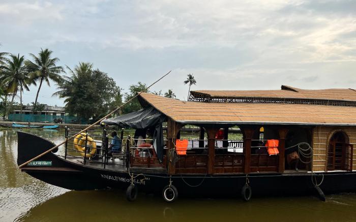 Indraprastham Houseboat