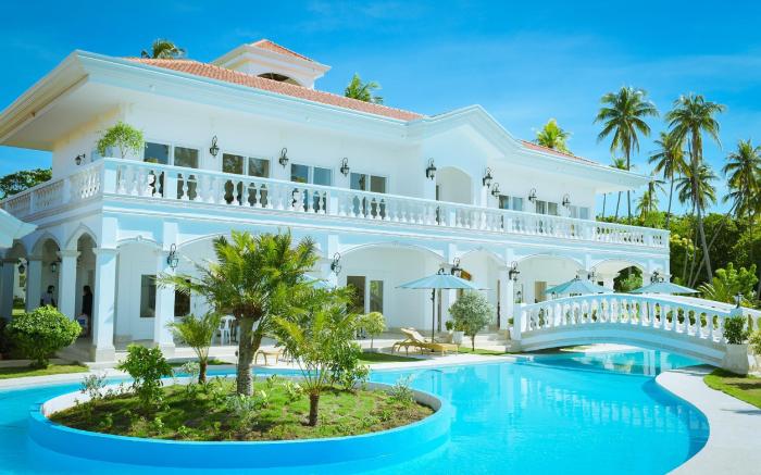 Casa Blanca by the Sea