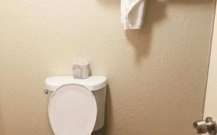 Evergreen Inn & Suites Portland Airport