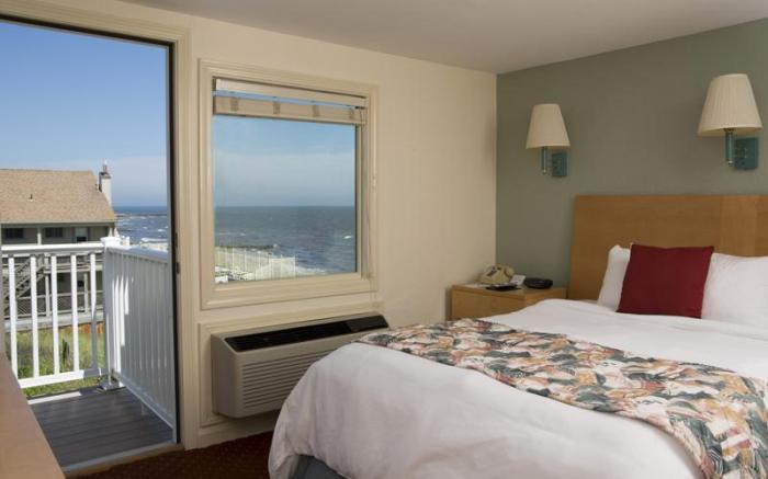 The Corsair & Cross Rip Oceanfront