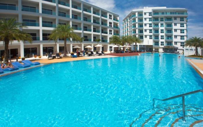 GrandBlue Condominium-701 TopFloor Maephim  Rayong