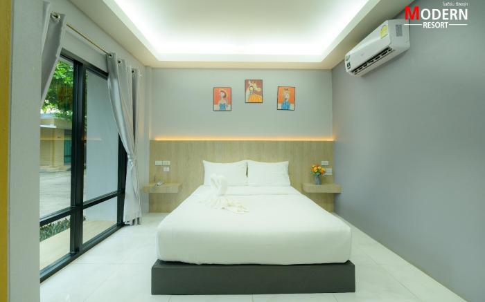 Modern resort Phichit