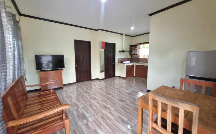 Moalboal Rian house C.