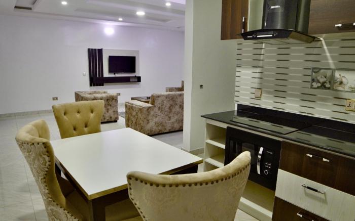 247 Luxury Hotel & Apartment Ajah