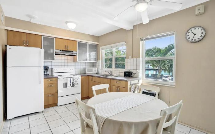 Oceanfront Oasis, Charming 1BR Getaway!