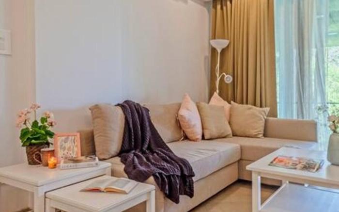 tisyastays | Tastefully Done 1BHK Apartment 
