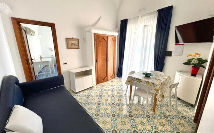 La Caravella Positano, Relais & Beach