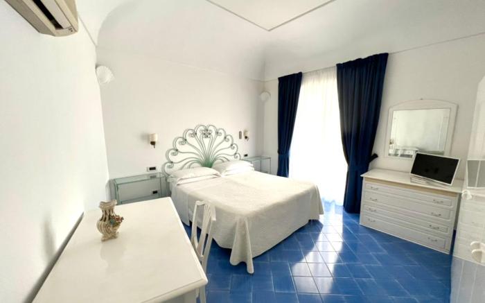 La Caravella Positano, Relais & Beach