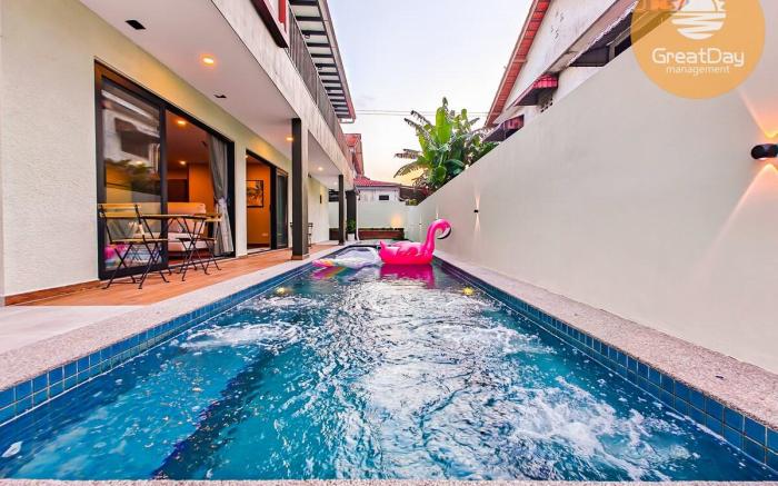 La Gloria Villa by Greatday