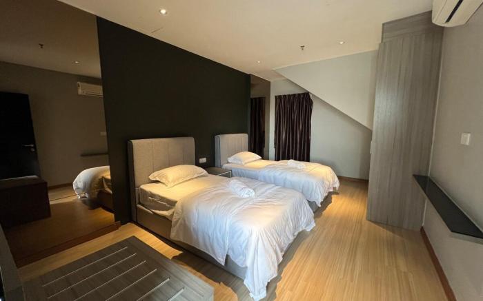 Teamwork Melaka Duplex Entire Unit in Ayer Keroh 