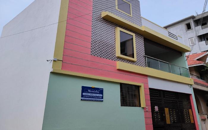 Monisha Luxury Homestays
